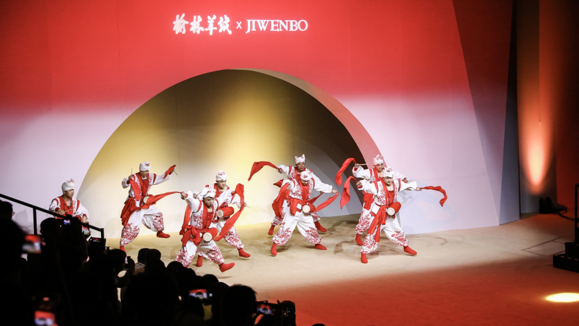 广州设计之都调研小组北京行（6）出席计文波大师服装SHOW