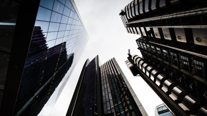 全球智能穿戴8成深圳制造 B站搜索疑似宕机 苹果输官司……